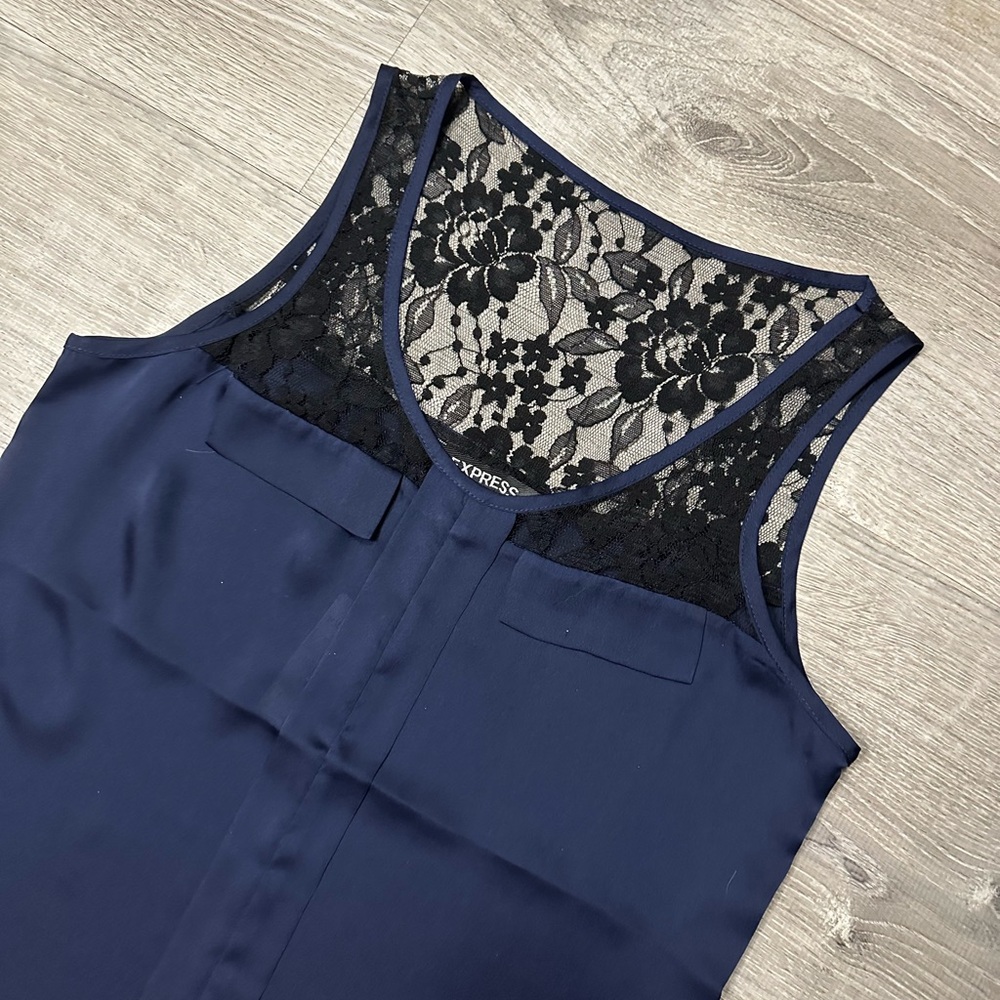 •EXPRESS• BLOUSE - Picture 5 of 6